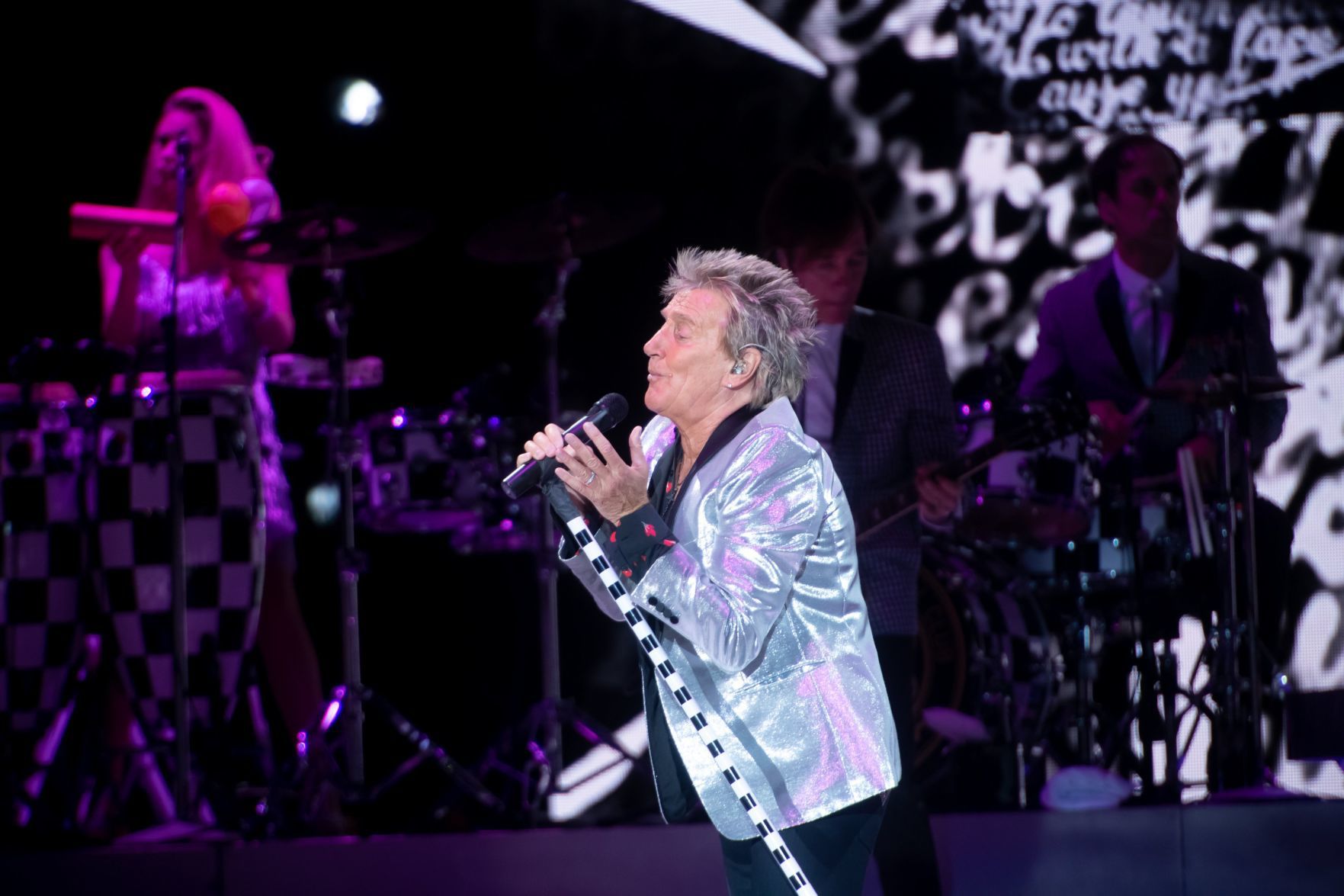 Rod Stewart, Cyndi Lauper at Hollywood Casino Amphitheatre